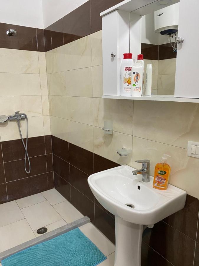 Aesthetic Durres Apartament ภายนอก รูปภาพ